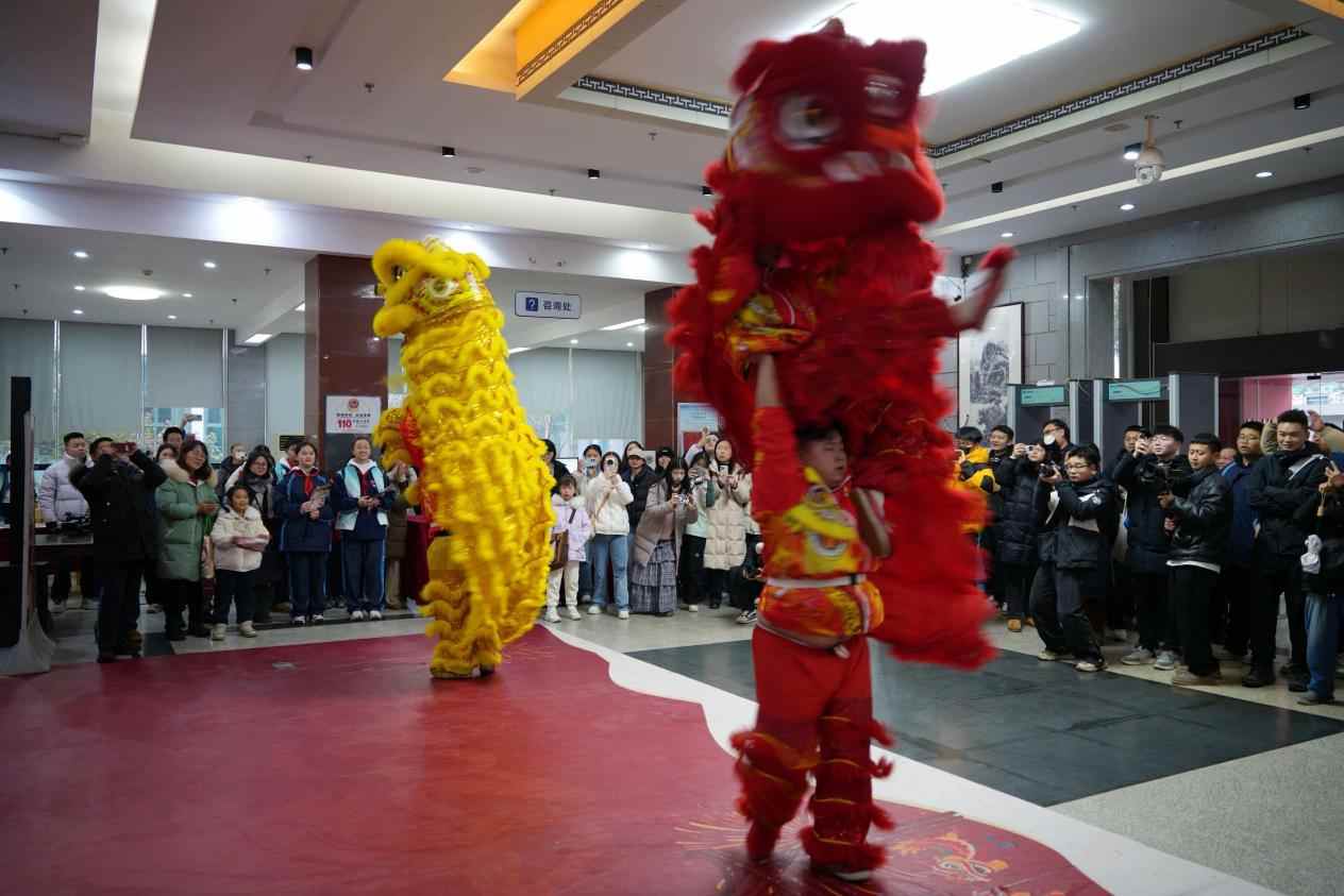 湖南图书馆新春文化庙会开幕 传统与现代融合打造沉浸式体验-峰峦文旅景区有限公司