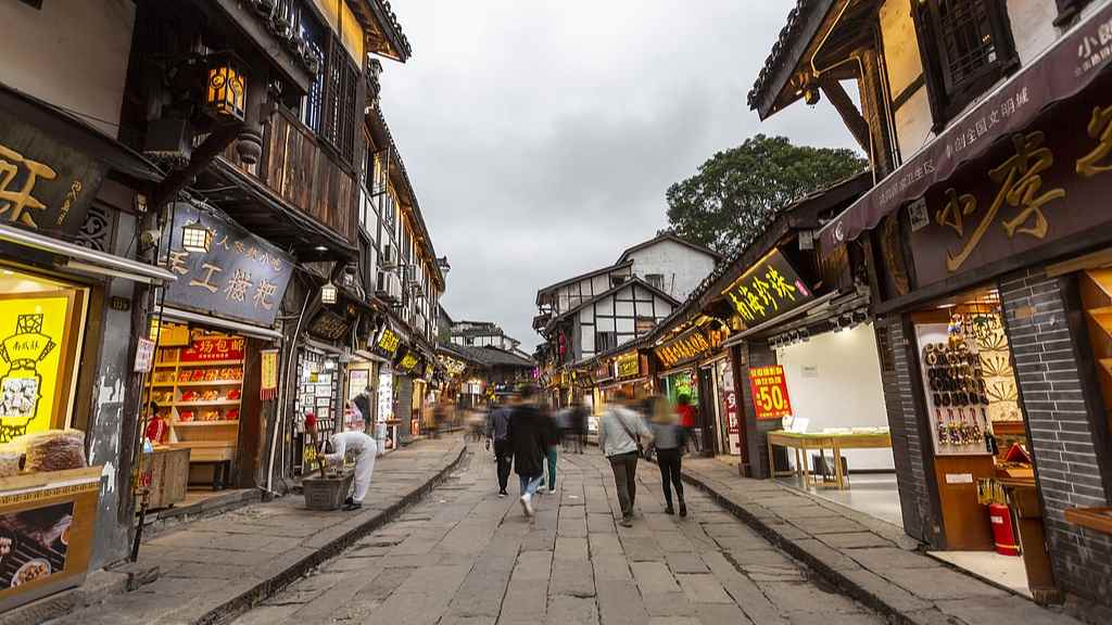 五一旅游旺季多地发布消费规范提醒 严查价格欺诈强制消费-峰峦文旅景区有限公司