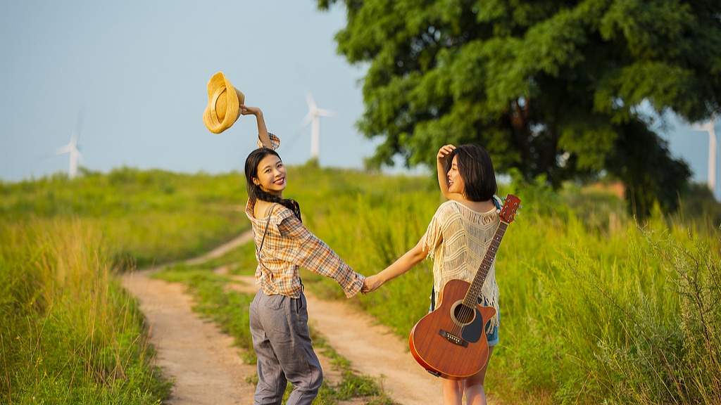 乡村旅游为何魅力独具活力十足：土味文化与创新发展双驱动-峰峦文旅景区有限公司