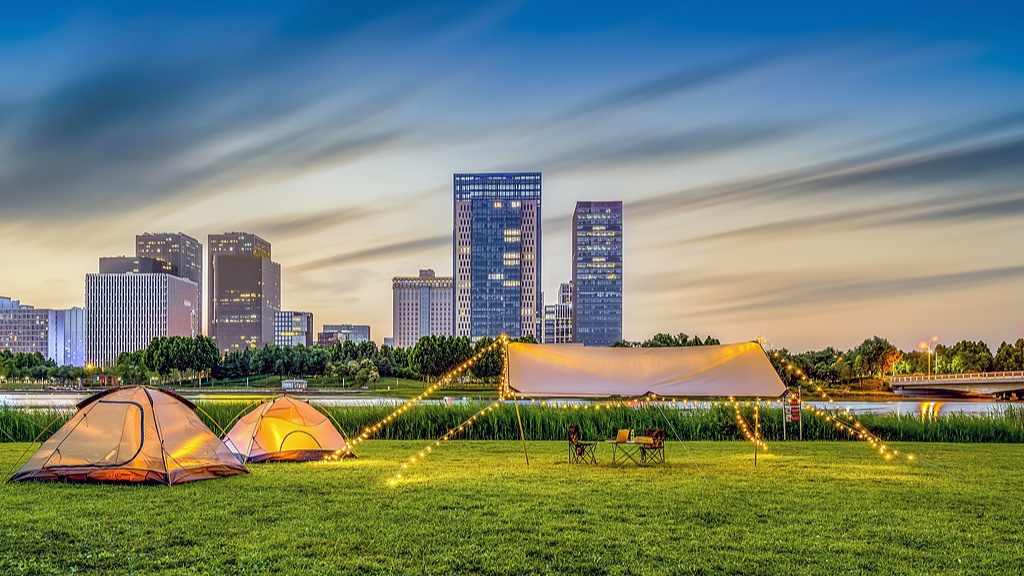 春日经济活力十足：赏花游热潮带动文旅消费全面升温-峰峦文旅景区有限公司