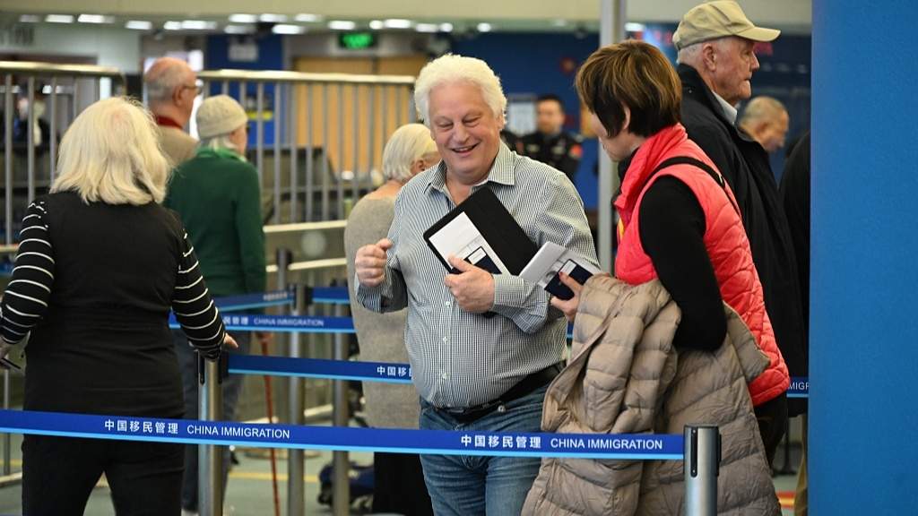 中国入境旅游强劲复苏 免签政策助力市场回暖-峰峦文旅景区有限公司