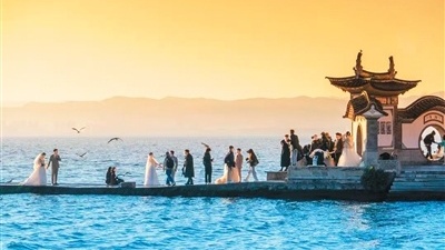 “婚庆+旅游”开启甜蜜之旅（文旅新象）