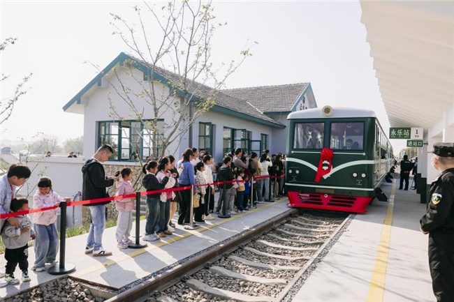杭州余杭：宣杭拾忆铁路公园开园 打造文旅融合新地标