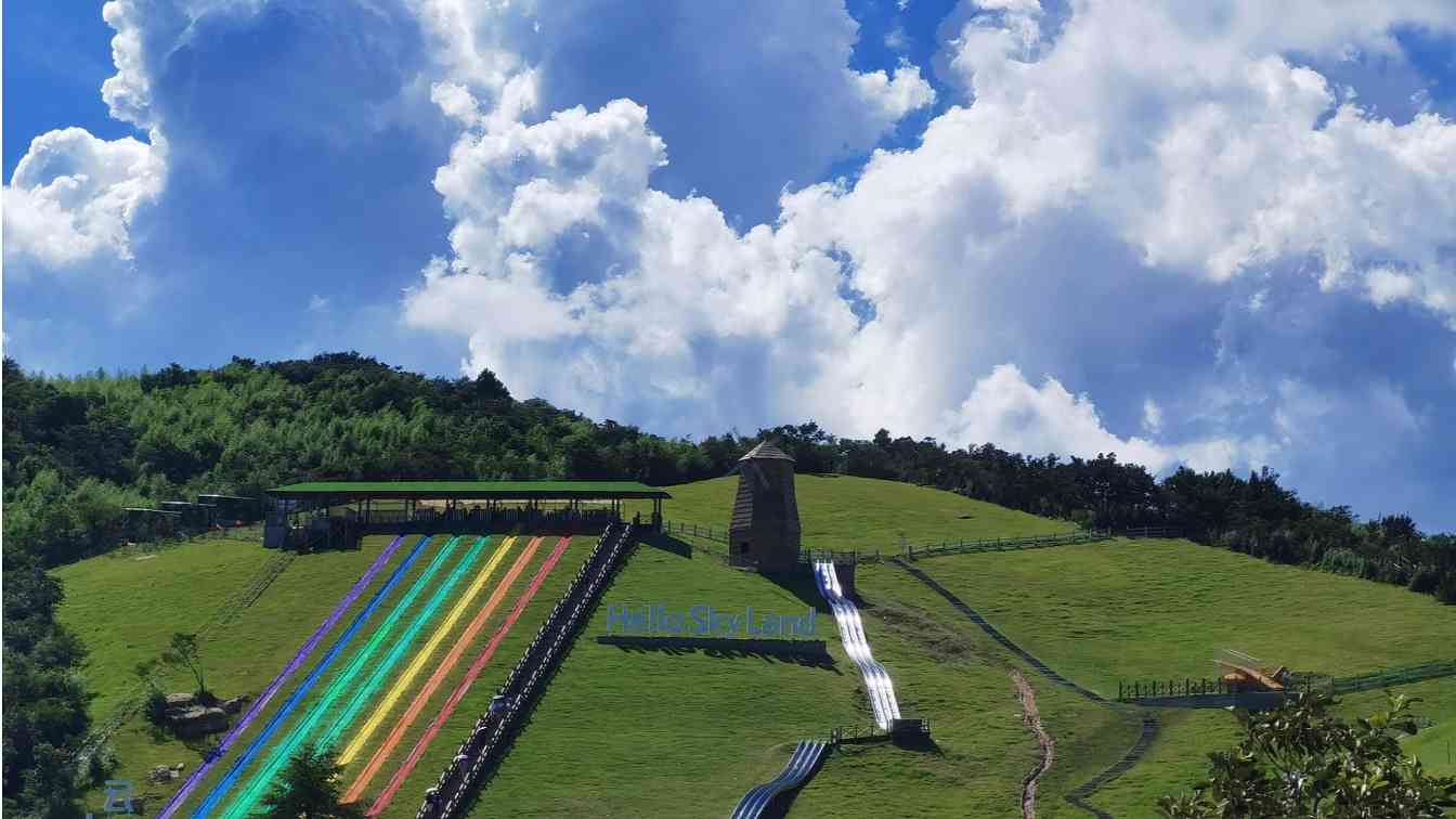 端午节假小城游热度攀升 亲子民俗结合推动县域文旅-峰峦文旅景区有限公司