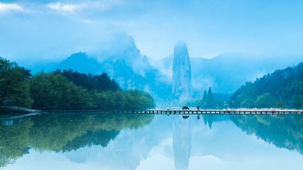 2025年国人出游消费增长显著 城乡差异凸显-峰峦文旅景区有限公司